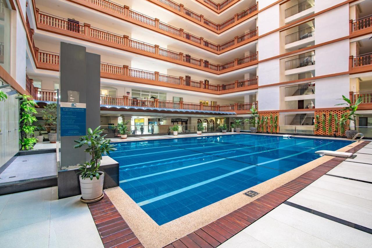 Mekongview 2 Condotel Phnom Penh Exterior foto