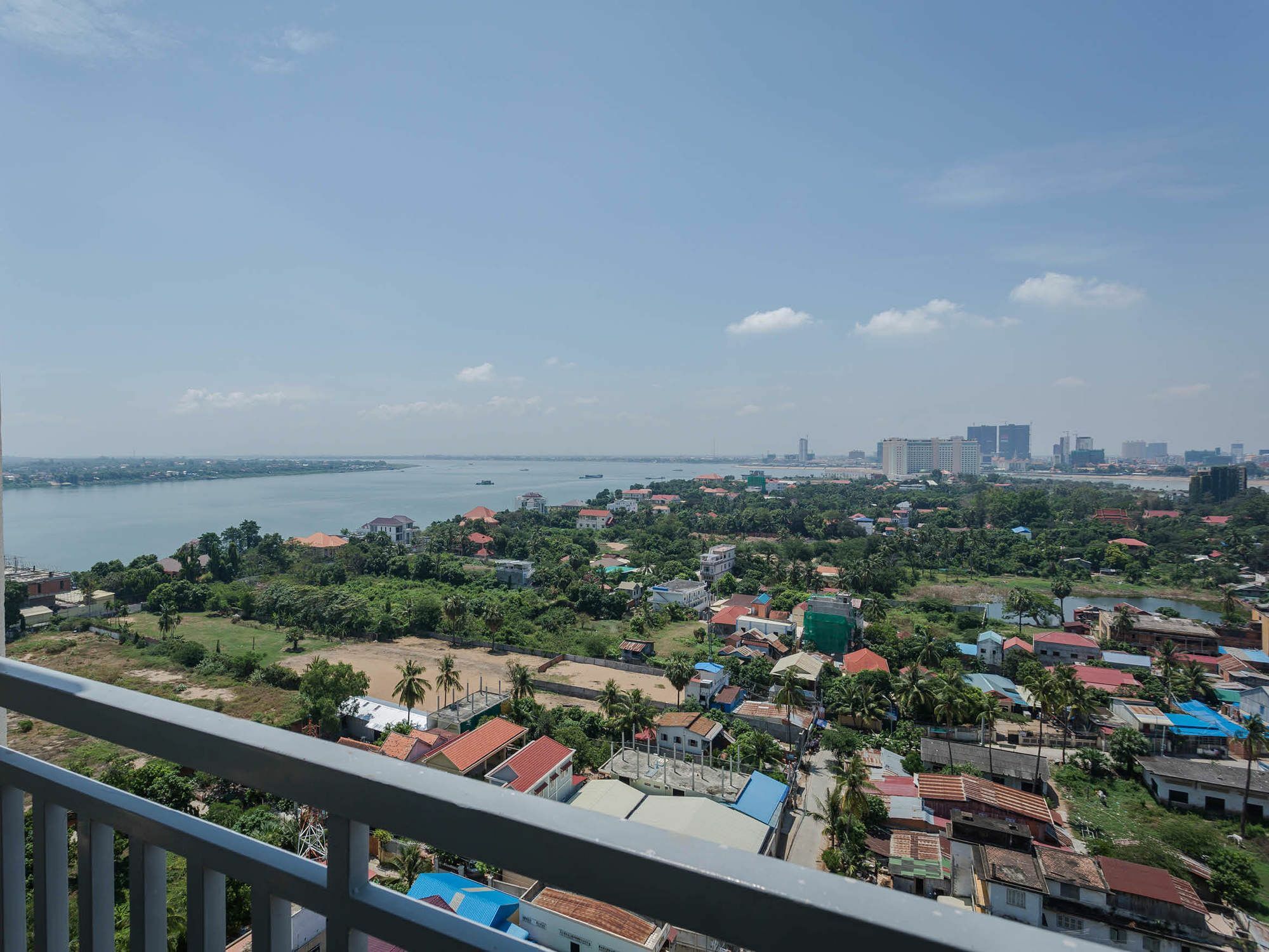 Mekongview 2 Condotel Phnom Penh Exterior foto